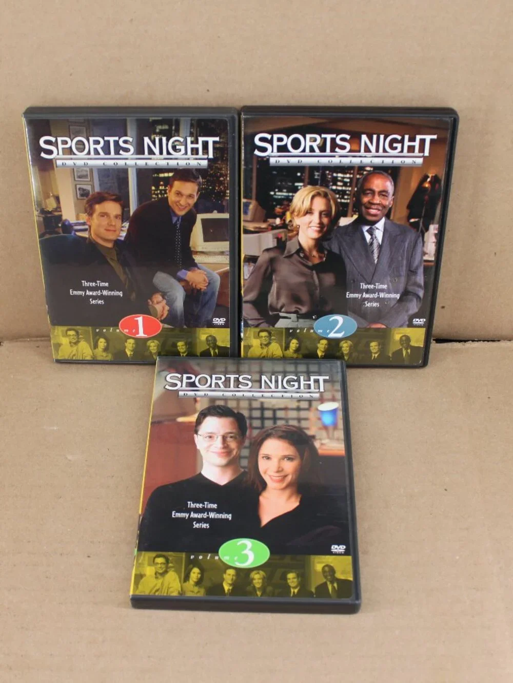 Sports Night - The Complete Series Plus Pilot (DVD) Region 1 Tested - Picture 2 of 5